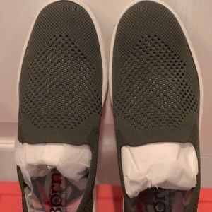 Born Knit comfort slip on sneakers, dark green.
